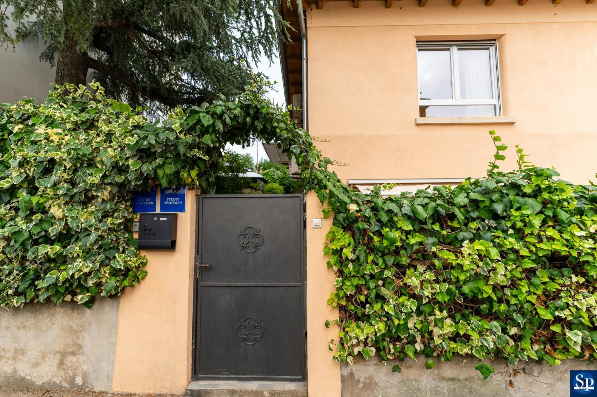 Colosseum Garden studio apartments Pula Extérieur photo