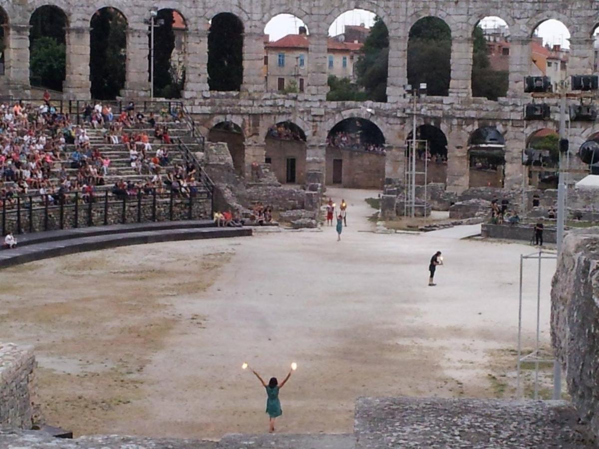 Colosseum Garden studio apartments Pula Extérieur photo